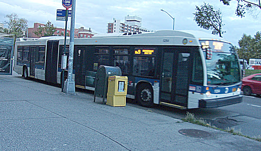 West Kingsbridge Rd/Sedgwick Ave