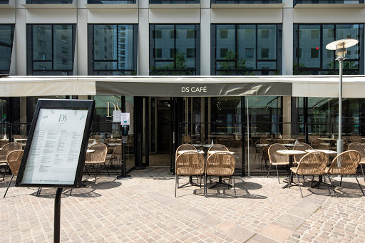 DS Café La Défense