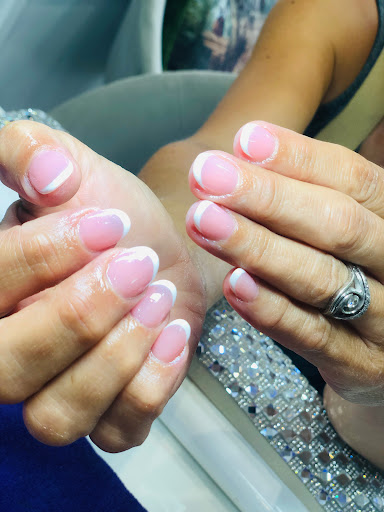 Queen Nails Ringwood - Thumbnail