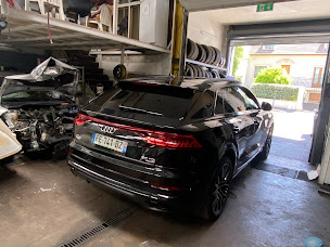 Photo n°17 de Garage 3B à Les Pavillons-sous-Bois (Magasin de pneumatiques d'occasion)