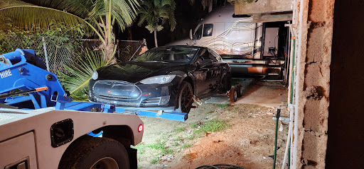 Cheito Towing Rio Grande Luquillo - Thumbnail