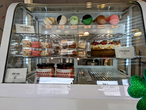 Crum Cakes Bakery - Thumbnail