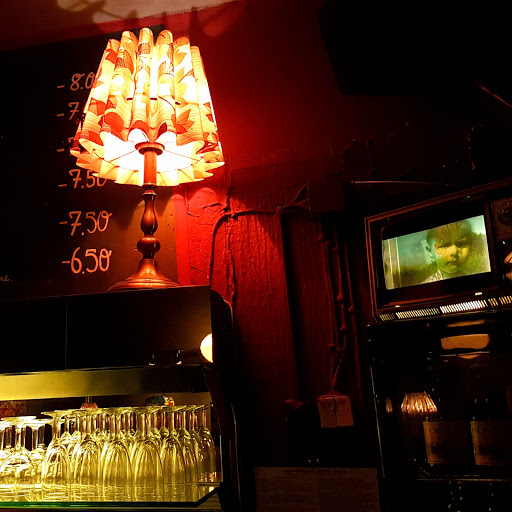 Zoo - The tavern - Thumbnail
