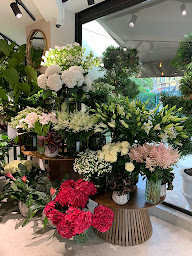 Photo n°8 de Roni Fleurs - Nice à Nice (Fleuriste)