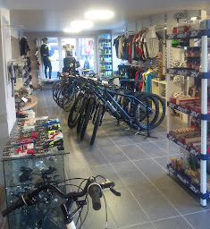Photo n°2 de Cycles Distribution à Malemort (Magasin de vélos)
