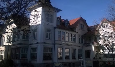 Photos of Caf&eacute; Peters