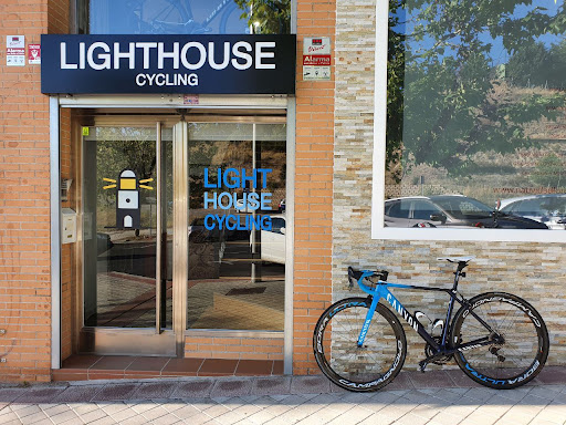 Lighthouse Cycling - Visual