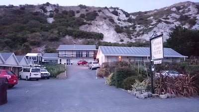 Photos of Admiral Court Motel