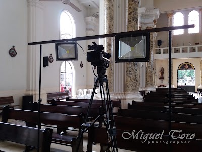 Photos of Igles&iacute;a De La Dorada