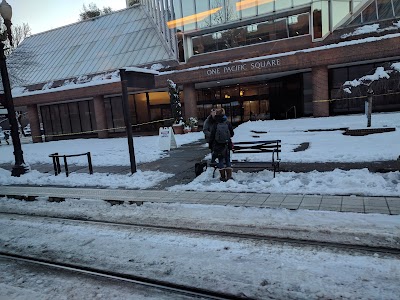 Old Town/Chinatown MAX Station