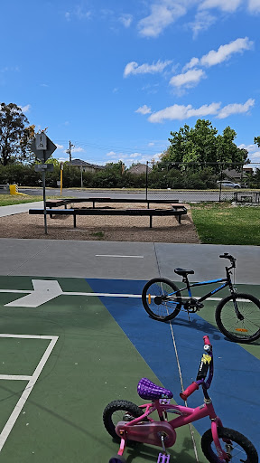 Djerring Trail, Cosy Gum Road Outdoor Gym - Thumbnail