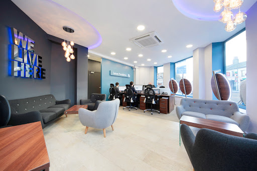 James Pendleton Estate Agent Battersea - Thumbnail