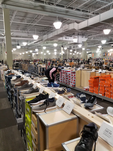 Dedham Mall - Visual