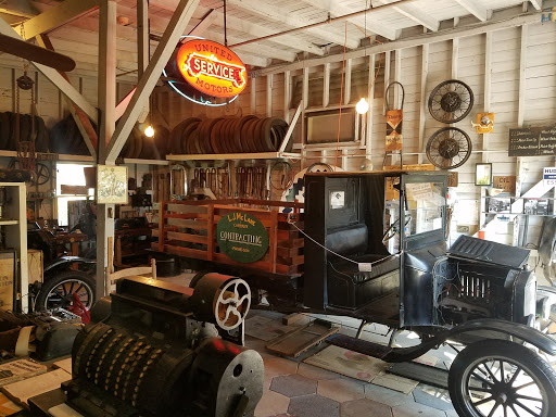H.C. Smith Store - Visual