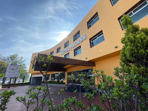 Hotel & Villas Palass
