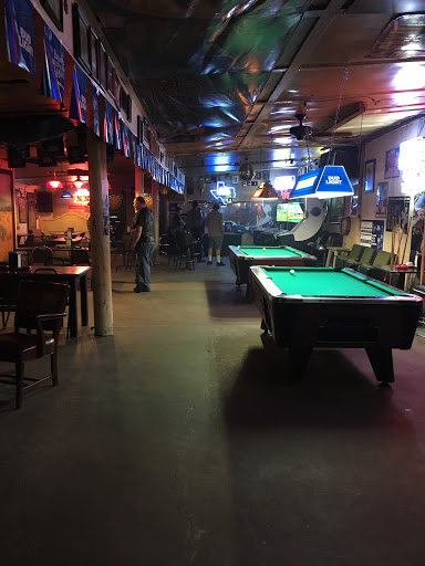 Salty's - Visual