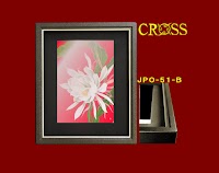 クロスピクチャーフレーム