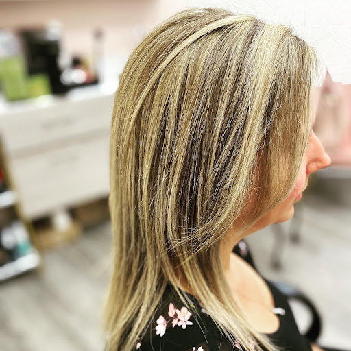 Blush Salon Studio - Thumbnail