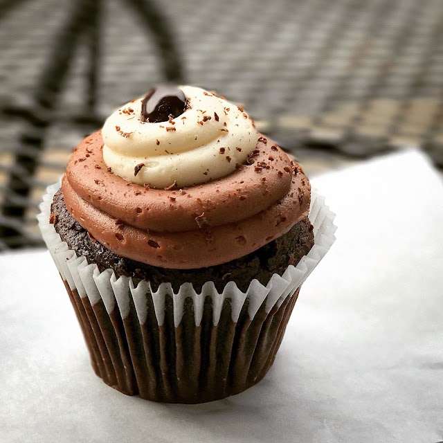 Cupcake A La Mode