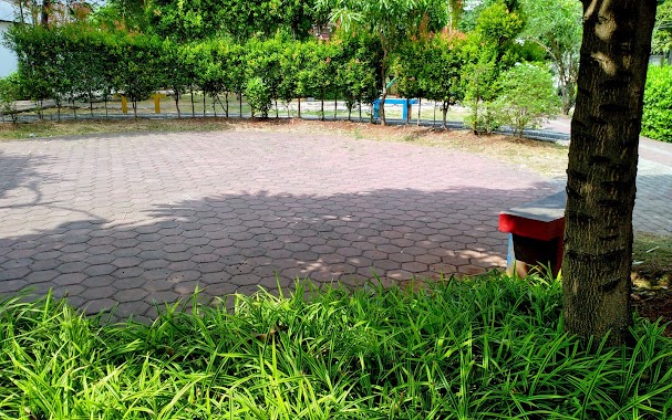 Taman Joging, Author: Satriyo Piningit