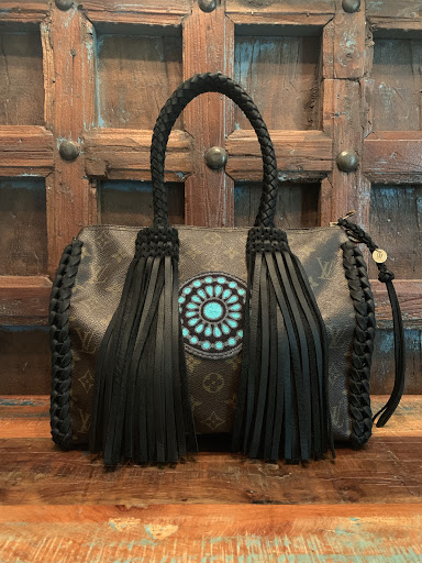 LEATHERANDVODKA - Visual