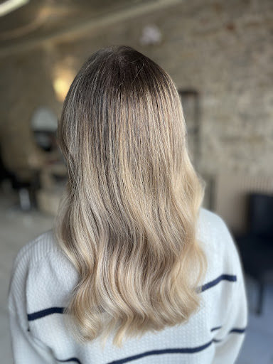 Le Salon by Émilia Gallery - France