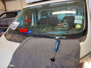 Photo n°9 de Point S - Saint-Mard (Saint-Mard Pneus) à Saint-Mard (Magasin de pneus)