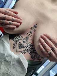 Photo n°22 de Haiku Ink Tatouages à Daumazan-sur-Arize (Salon de tatouage et piercing)