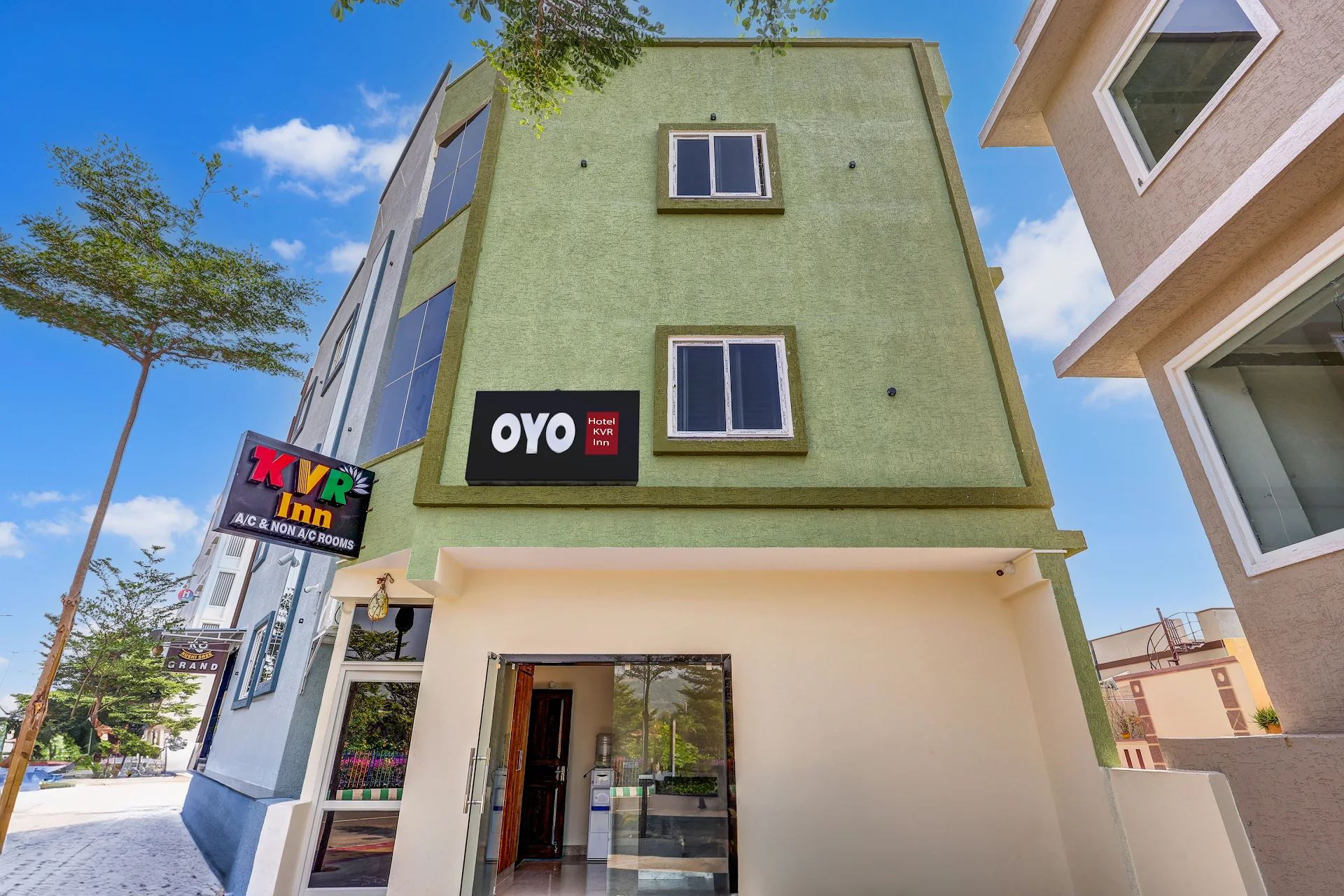 Hotel O KVR INN