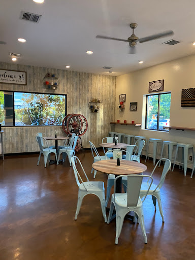 R Coffee & Breakfast Cafe