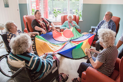 Devonshire Dementia Care Home - Expert Care in New Malden