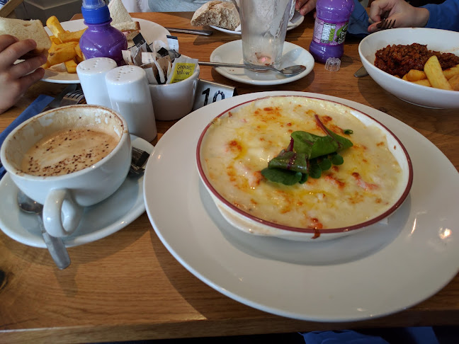 Blue Water Cafe & Patisserie - Hull