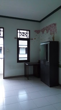 Kost Putri Griya Hijau 2, Author: Rocky Zhong