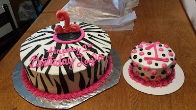 Photos of Cakes by Tina Sandy