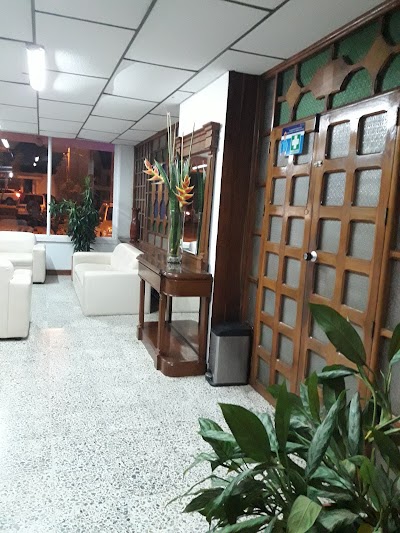 Photos of Cacique T