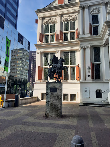 Atlas Van Stolk - Thumbnail