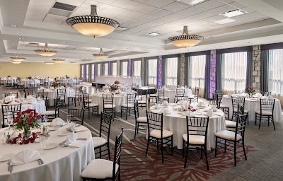 Photos of DoubleTree by Hilton Hotel Pittsburgh Airport