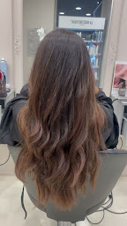 Photo n°2 de Salon Carré d'Or : Coiffeur à Nice à Nice (Salon de coiffure)