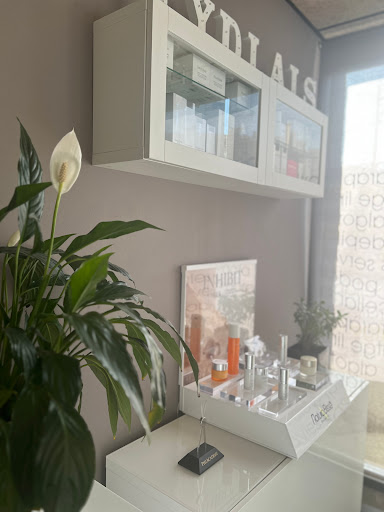 Lydlai's - Visual