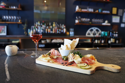 knifebird wine bar - Thumbnail