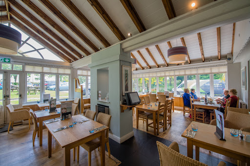 Grove Hotel