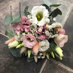 Photo n°17 de Les Fleurs de la Fontaine à Châteaudun (Fleuriste)