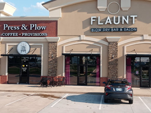 Flaunt Salon, Blow Dry Bar