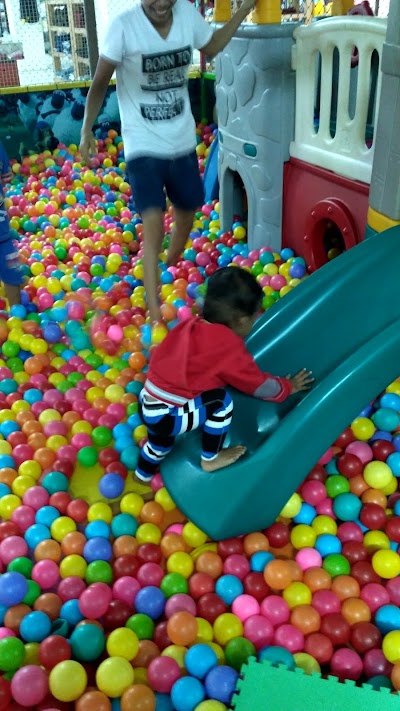 Photos of MMI. CERIA TOSERBA
