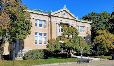 Middleborough Public Library