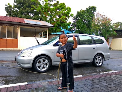 Photos of Gedung Olahraga Tribuana