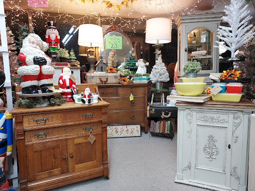Metcalf Sisters Antiques - Thumbnail