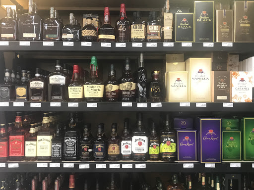 Halftime liquors - Visual