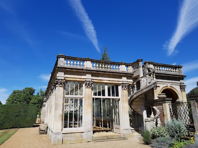 Castle Ashby Gardens & Tea Rooms