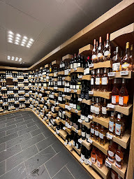 Photo n°12 de Sherpa Supermarché Tignes Lavachet à Tignes (Cave à vins)